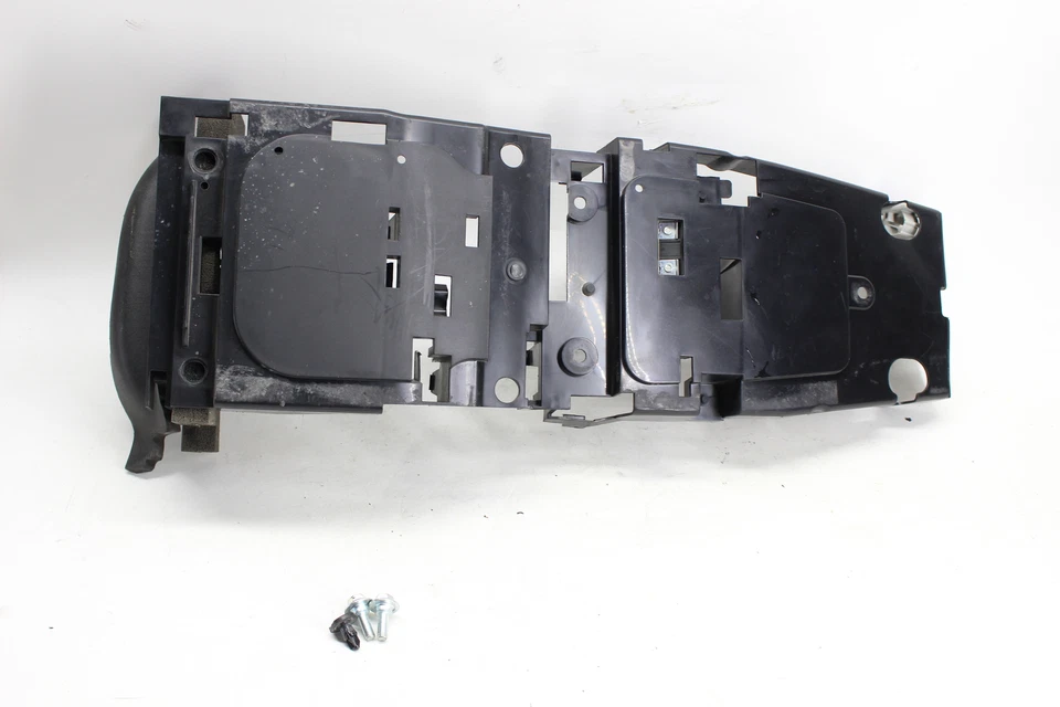 2014 YAMAHA YZF R6 REAR BACK TAIL UNDERTAIL BATTERY TRAY PLASTIC 13S-8212B-00-00 Foto 4 de 4