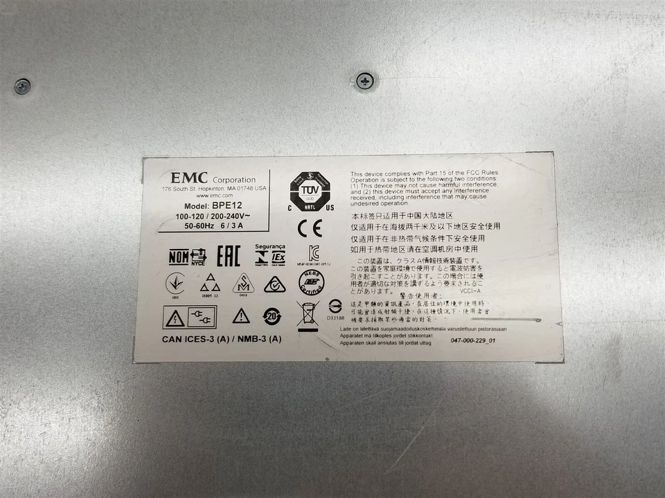 EMC BPE12 12-LFF 2U Unified Hybrid Array 2* 875W PS 2*110-223-000D-05 Controller - Image 3 of 4