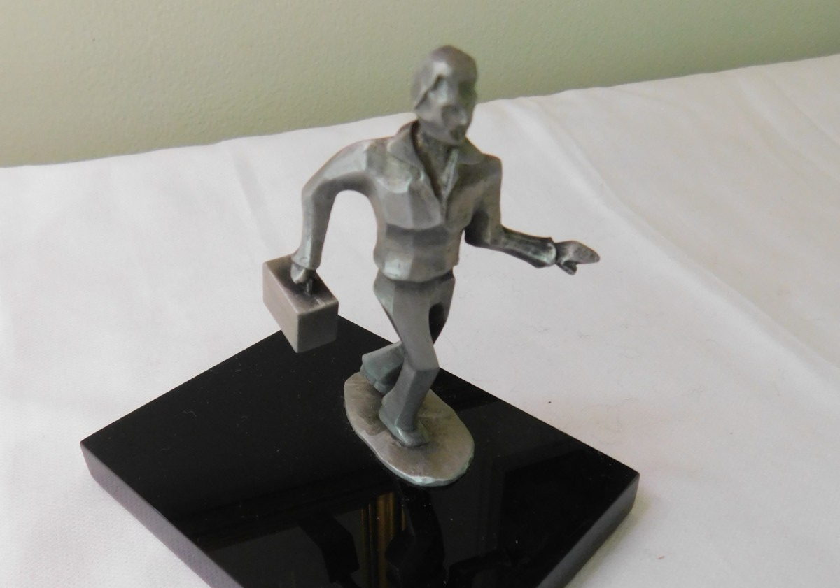 Picture 1 of 8