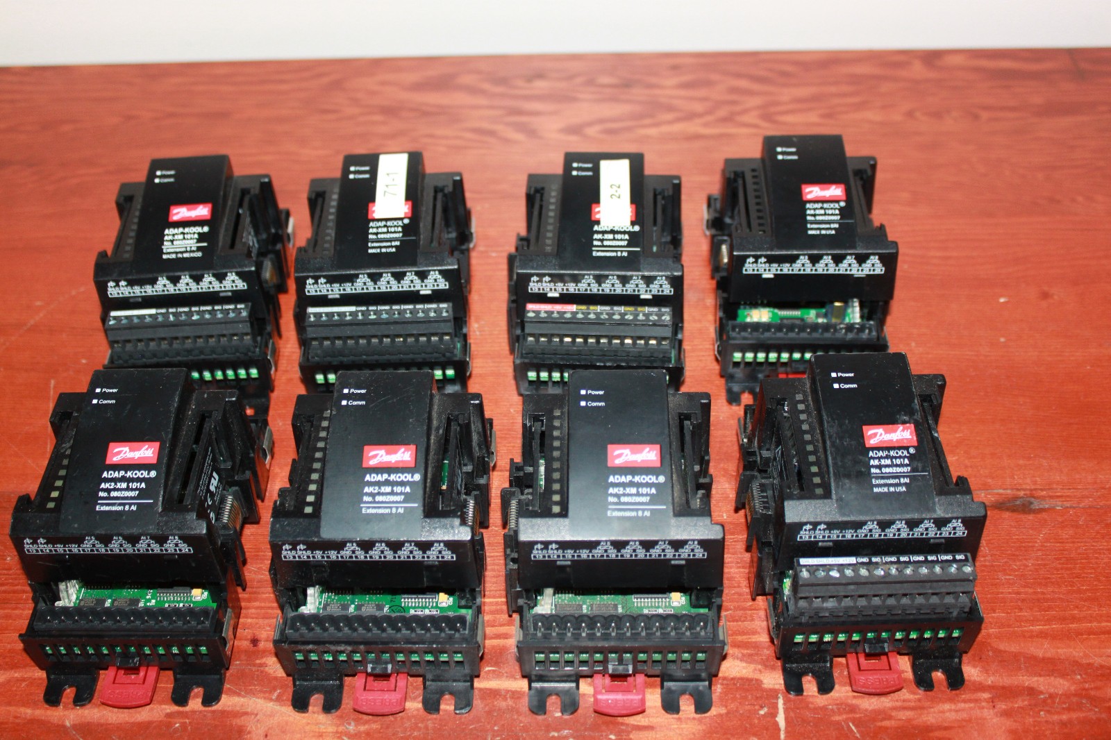 Lot of 8 Danfoss AK-XM 101A 080Z0007 ADAP-KOOL 8 AI Modules Used