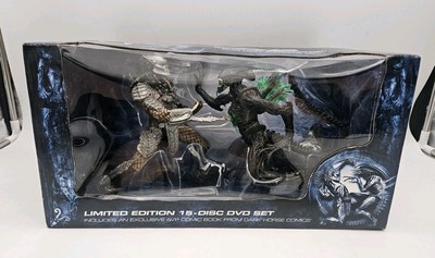 ALIEN VS PREDATOR: ULTIMATE SHOWDOWN, 15 DISC DVD COLLECTORS SET, NEW