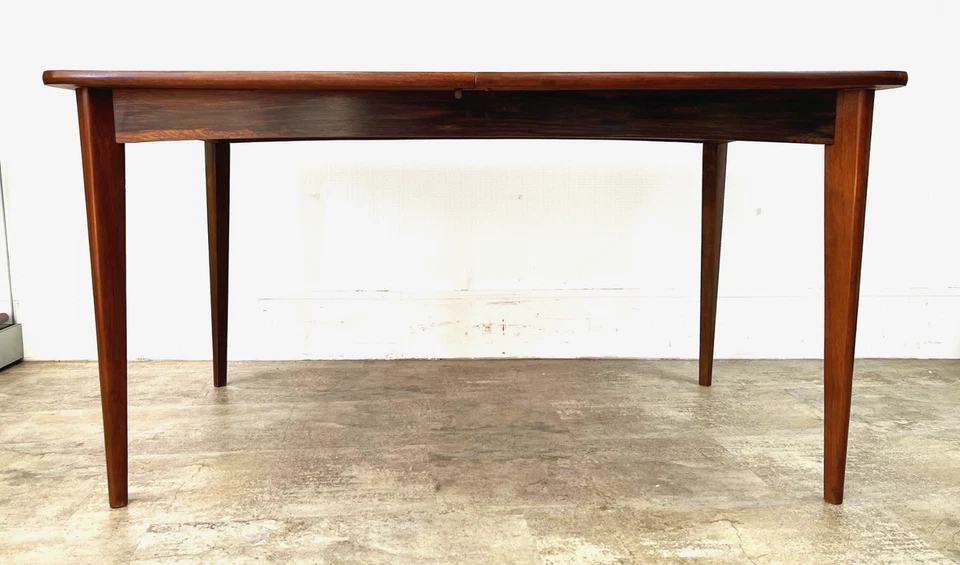 Table vintage de style scandinave en palissandre annee 50/60 - Photo 2/4