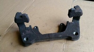 Audi A4 8E Bremssattelhalter Bremsattelträger vorne links Original VW