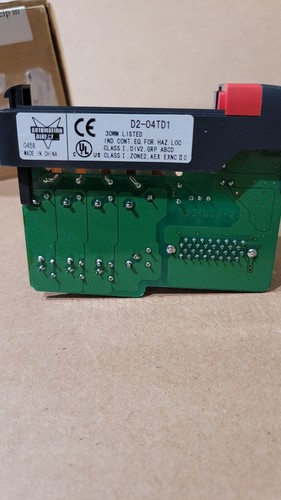 Automation Direct PLC D2-04TD1 - Missing Block; For Replacement or Parts - Picture 4 of 8