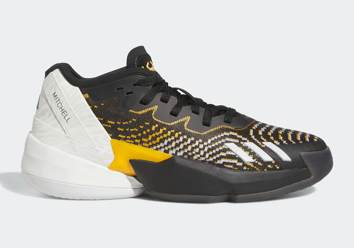 мужские кроссовки adidas D.O.N. Issue 4 PE Grambling State Tigers Золотисто-черные HR0720