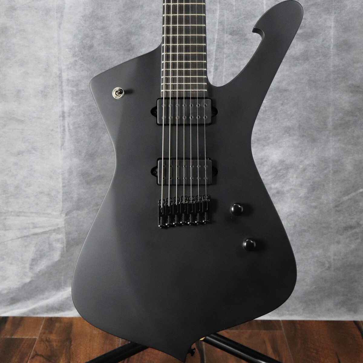 Ibanez Iceman ICTB721 Black SPOT model Flat Electric Guitar Ibanez Iceman ICTB721 Black SPOT model Flat Electric Guitar