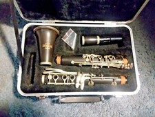 Roy Benson Bb-clarinet Cb-217 With Hard Case