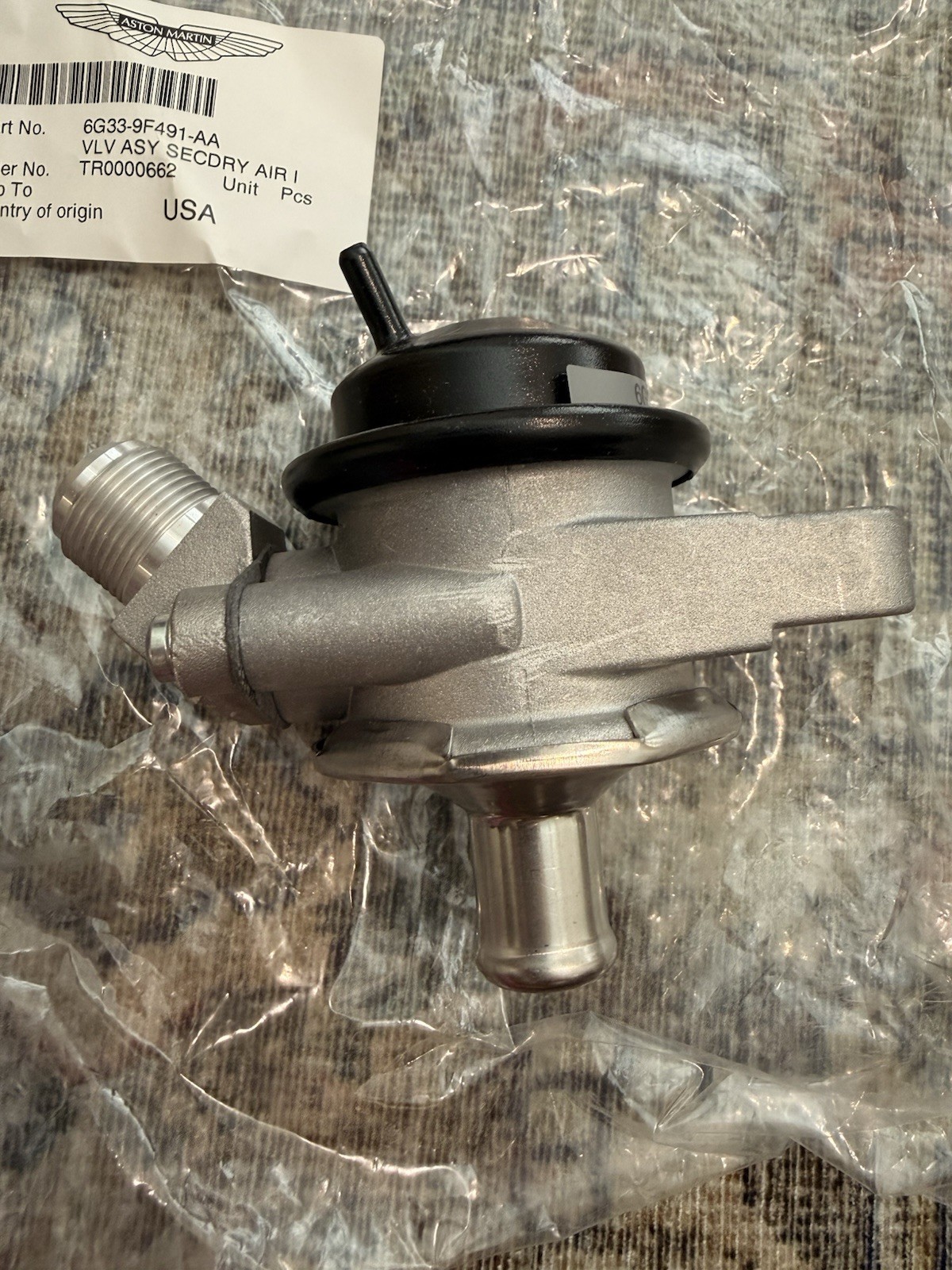 Aston Martin V8 Vantage Secondary air injection valve P/N 6G339F491AA