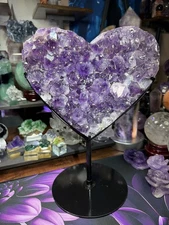 HUGE AMETHYST/CALCITE  HEART WITH CUSTOM HOLDER CRYSTAL STATEMENT PIECE 