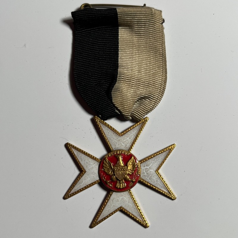 Vintage Masonic Knights Templar Medal – Maltese Cross "E Pluribus Unum" Eagle 
