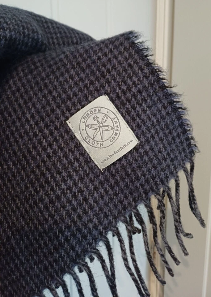 London Cloth Company Black Grey Dogstooth Houndstooth Scarf with Fringe - Image 3 of 4