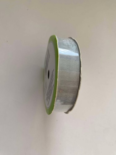 Vintage Floral Garden SILVER Sheer Ribbon 5/8" Wide 6 Yards ( 18 ft )Brand New - 第 1/9 張圖片