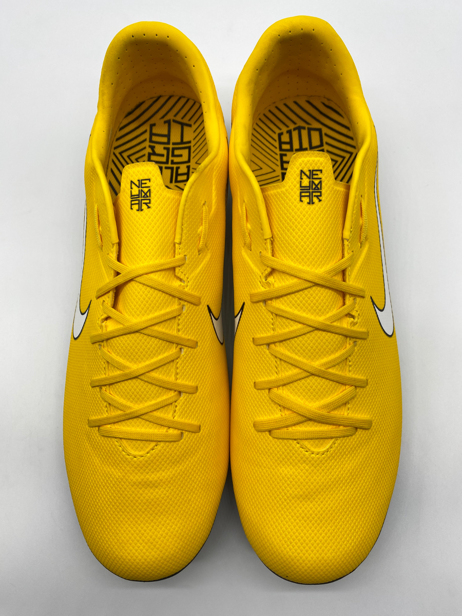 Nike Mens Rare Vapor 12 Academy NJR FG/MG AO3131 710 Yellow Nike Mens Rare Vapor 12 Academy NJR FG/MG AO3131 710 Yellow
