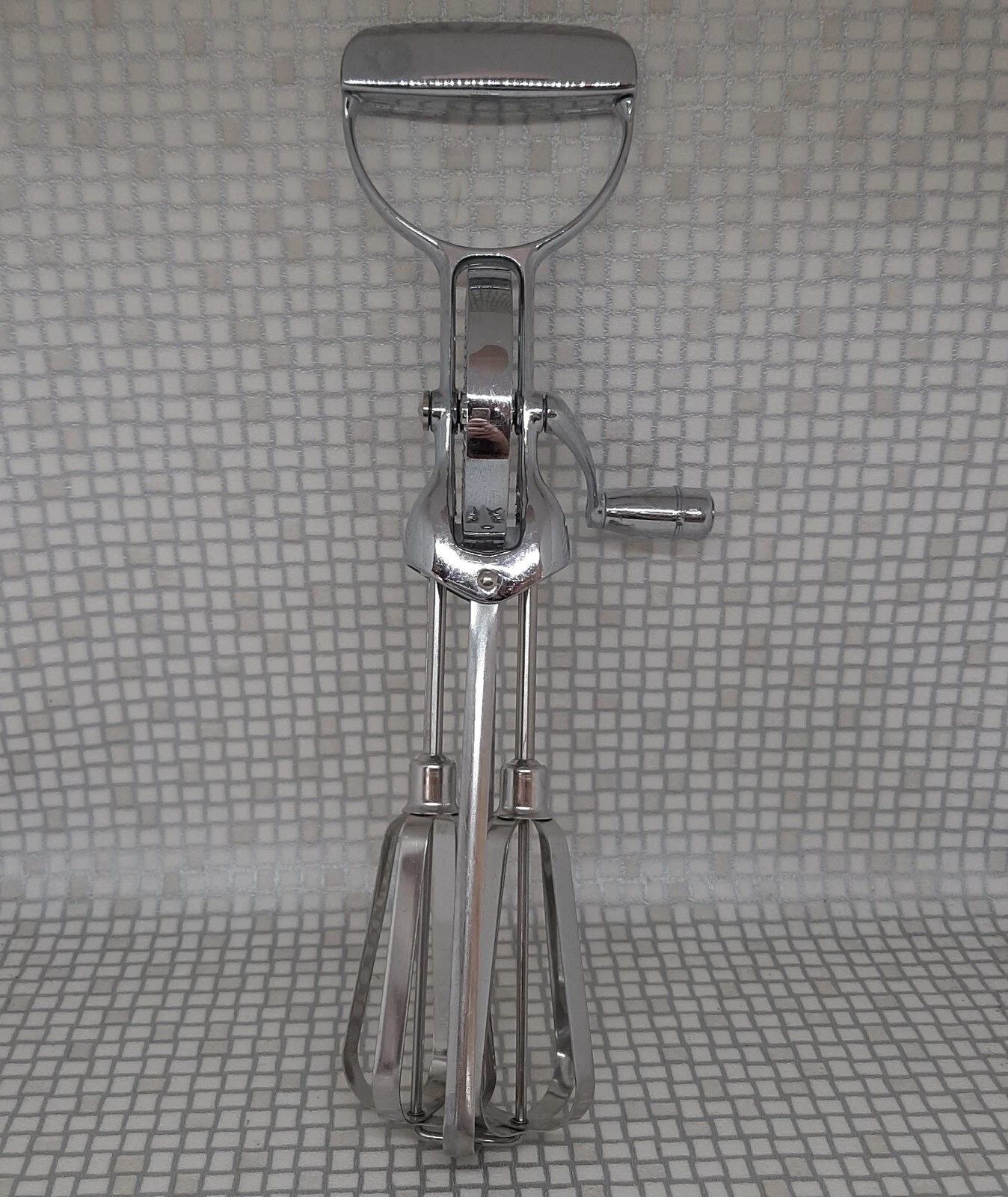 Vintage Mechanical Metal Hand Whisk Manual Turner Beater Baking Utensil
Opens in a new window or tab