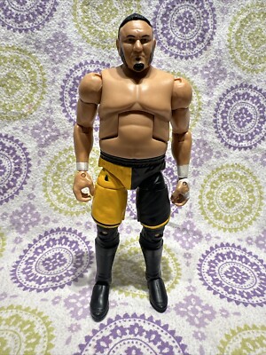 WWE Samoa Joe Basic 70 Mattel Wrestling Action Figure Black Yellow