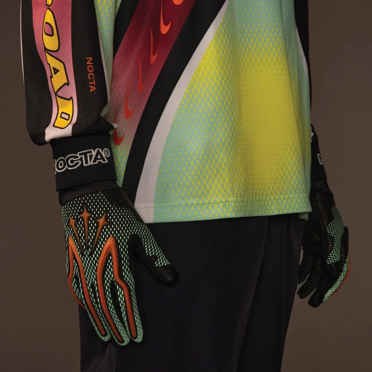 Nike NOCTA gloves Drake ノクタ　グローブ Nike x Drake NOCTA Gloves Yellow/Black - SS21 - US