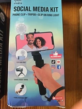 Ijoy Studio Social Media Kit New In The Box Phone Clip/tripod/clip On Ring Light
