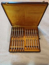 coffret de 24 couteaux table & entremets ERCUIS St HILAIRE Perle métal argenté