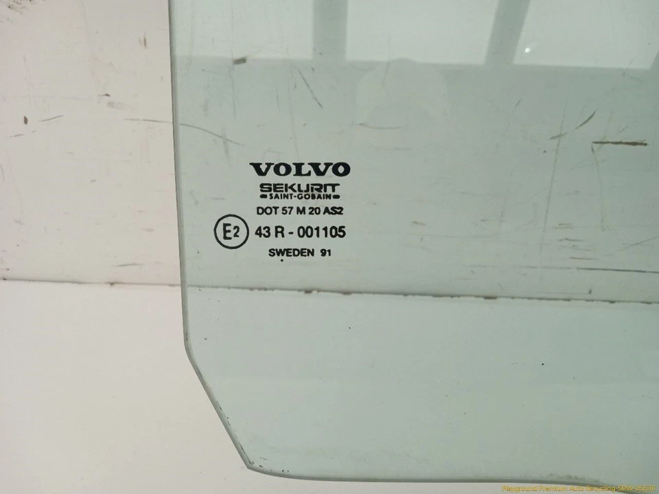 Cristal ventana puerta trasera derecha pasajero Volvo 240 vagón se adapta 1975-1993 75 76 77 Foto 3 de 4