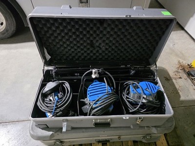 Arri Light Kit (2)300W,( 1)650W Plus Tripods and Case Used