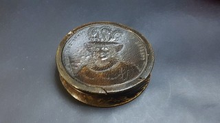 Seldom Seen Collectable 1820 Circular Caroline Queen of England Horn Snuff Box