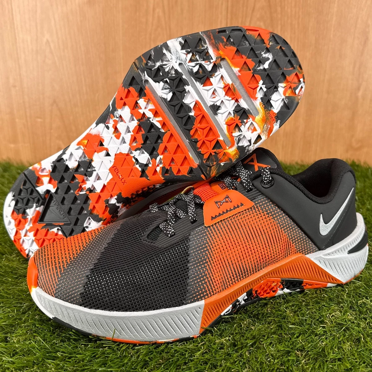 Nike Metcon 10 Black Safety Orange for Sale | Authenticity  display picture 3