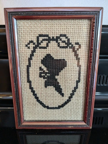 Victorian Woman Silhouette Cameo needlepoint Framed Denmark 