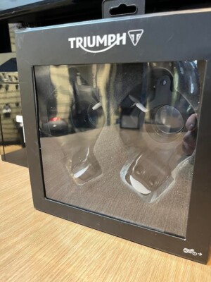 Triumph Thruxton R Renthal Handlebars Triumph Thruxton Low Handlebar Kit A9638129 | eBay