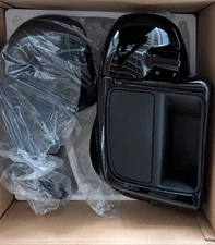 2014+ Harley-Davidson Vented Lower Fairings gloss black