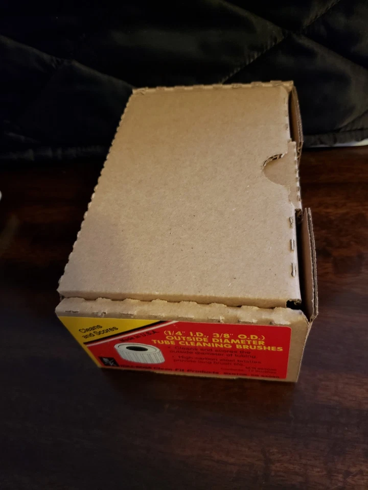 Mill-Rose Clean Fit 1/4"I,D.,3/8"O.D. Outside Diameter Tube Cleaning Brushes 12c - Image 3 of 3