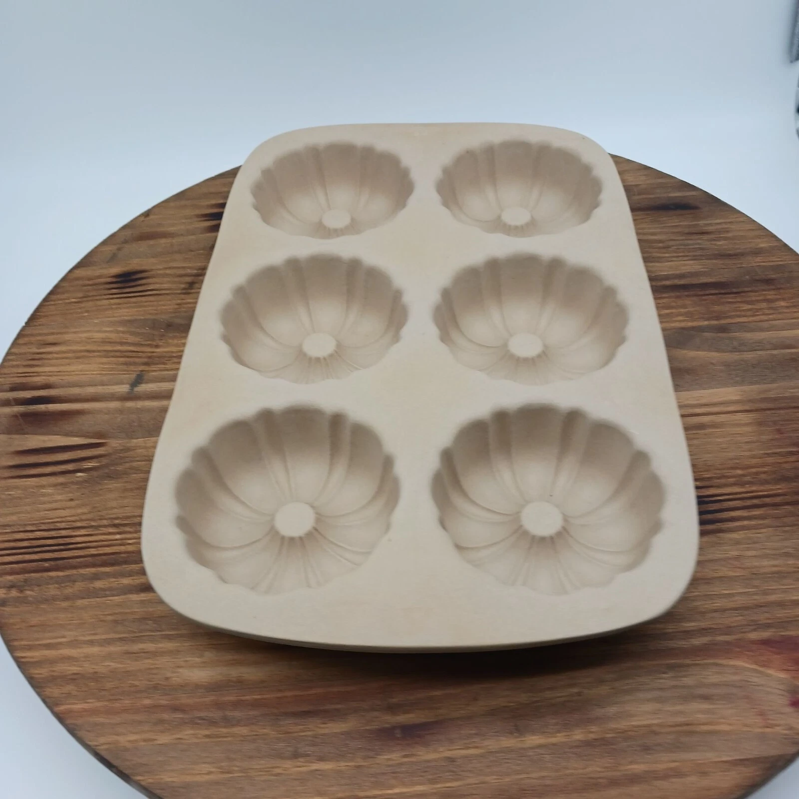 Vintage Pampered Chef Stoneware 6-Cavity Fluted Muffin Pan - Bake Like Grandma W