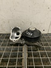 Pompe à eau BMW 530