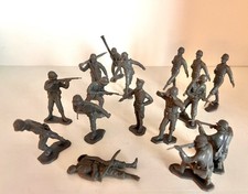 MARX BATTLEGROUND DARK GRAY GERMAN MOLD SHOT-16 in 13 POSES-VG- HARD-TO-FIND
