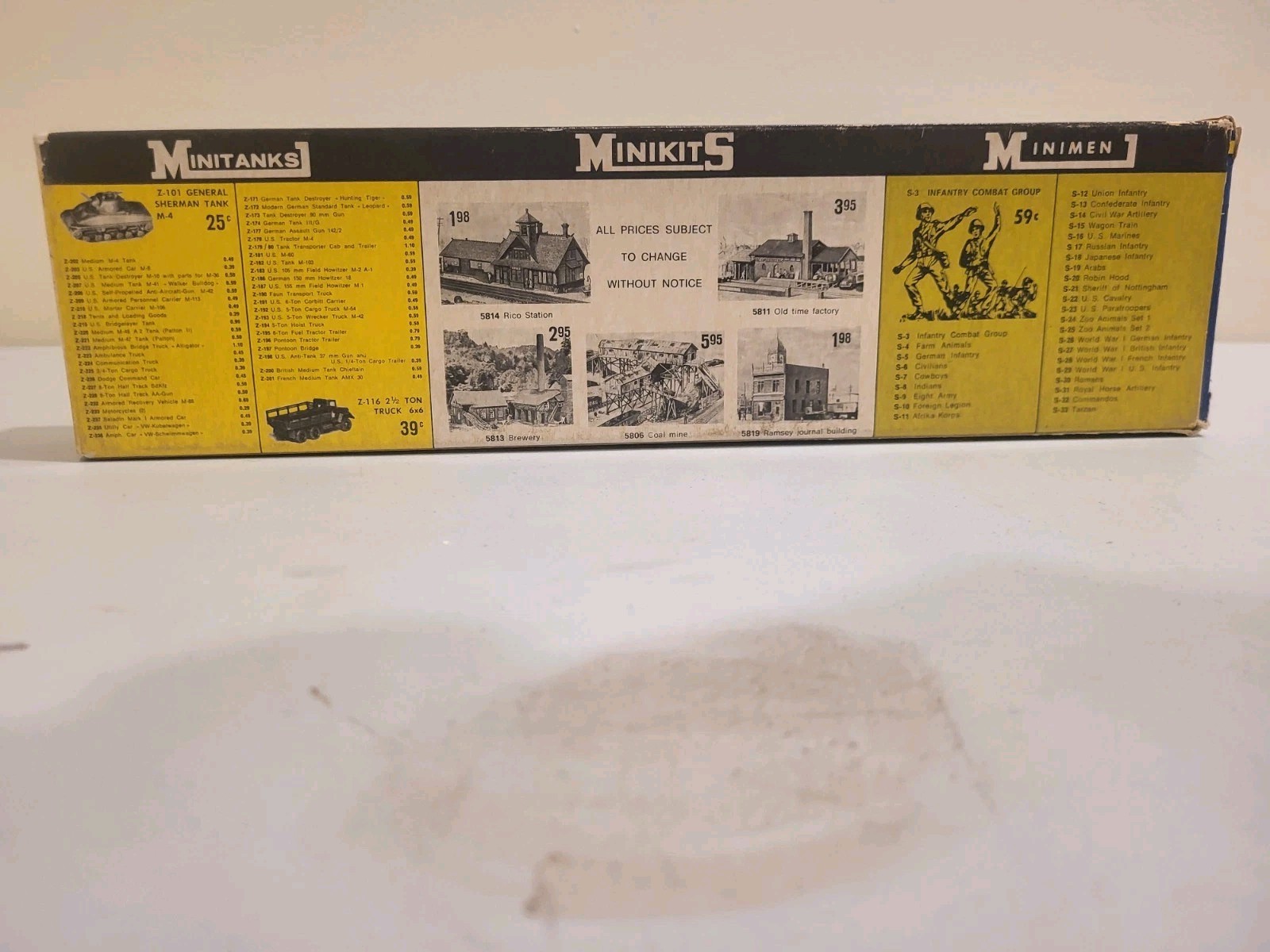 HO Scale AHM/Rivarossi Northern Pacific Baggage Express Coach thumbnail 2