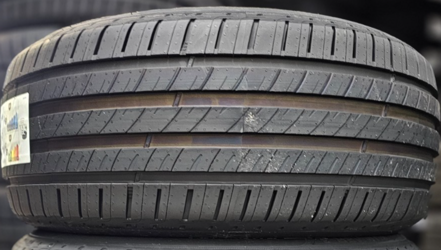 1X NEW KORMORAN BY MICHELIN 255/35 ZR19 XL 96Y 255 35 19 CAR TYRE