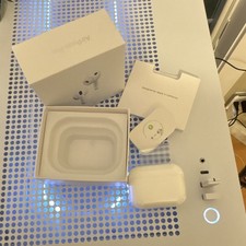 Apple AirPods Pro 2nd Generation with Wireless Charging Case (USB‑C) - White