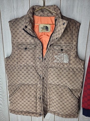 The North Face x Gucci Beige Logo Print Puffer Vest Orange Lining Size L 38in
