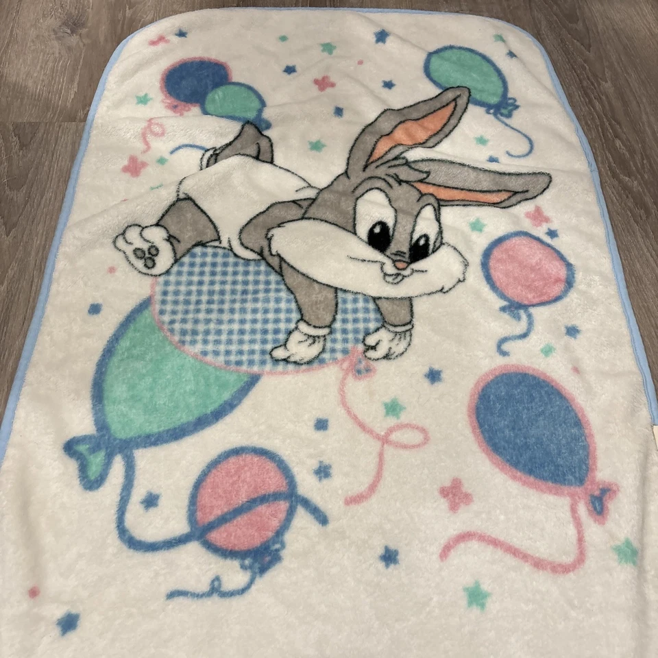 Vintage 2000s Y2K Baby Looney Tunes Baby Blanket Crib Fleece Bugs Bunny Balloon  - Image 4 of 4