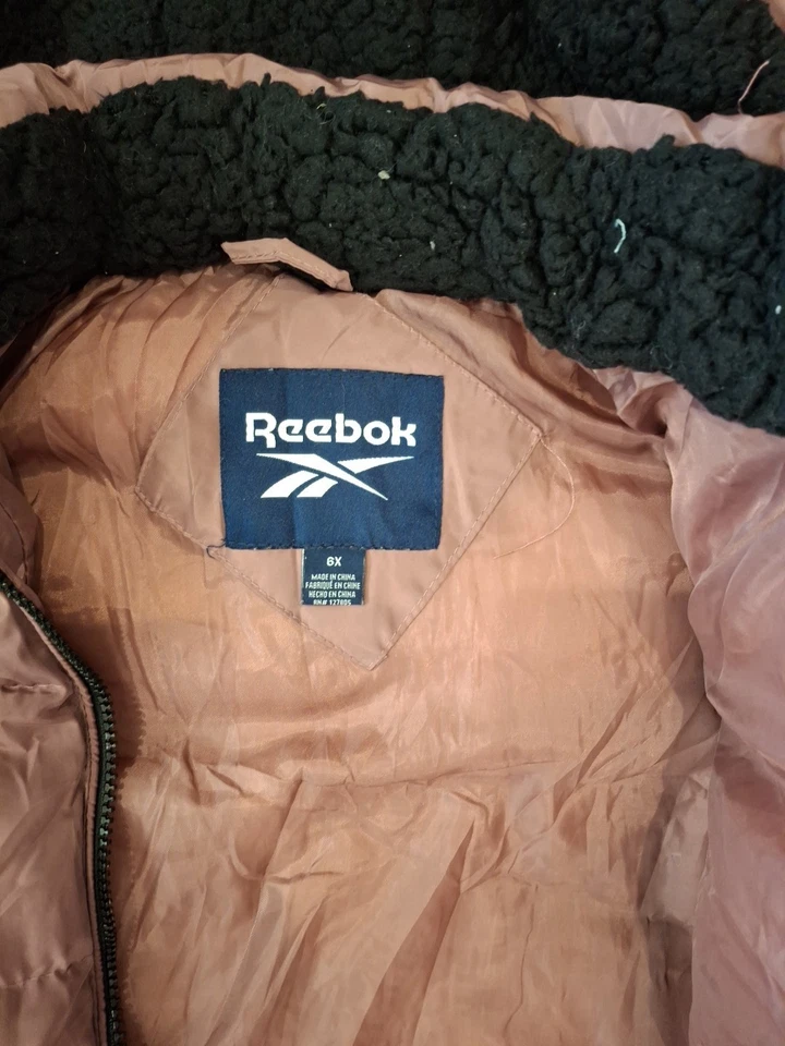 Chaqueta acolchada Reebok para niñas talla 6x rosa polvorienta Sherpa capucha atlética  Foto 4 de 4