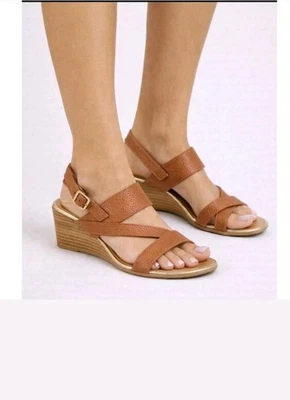 Coach And Four Woman's Sandal Wedge Cognac Leather Strappy Size 10 NWOB - Image 1 of 4