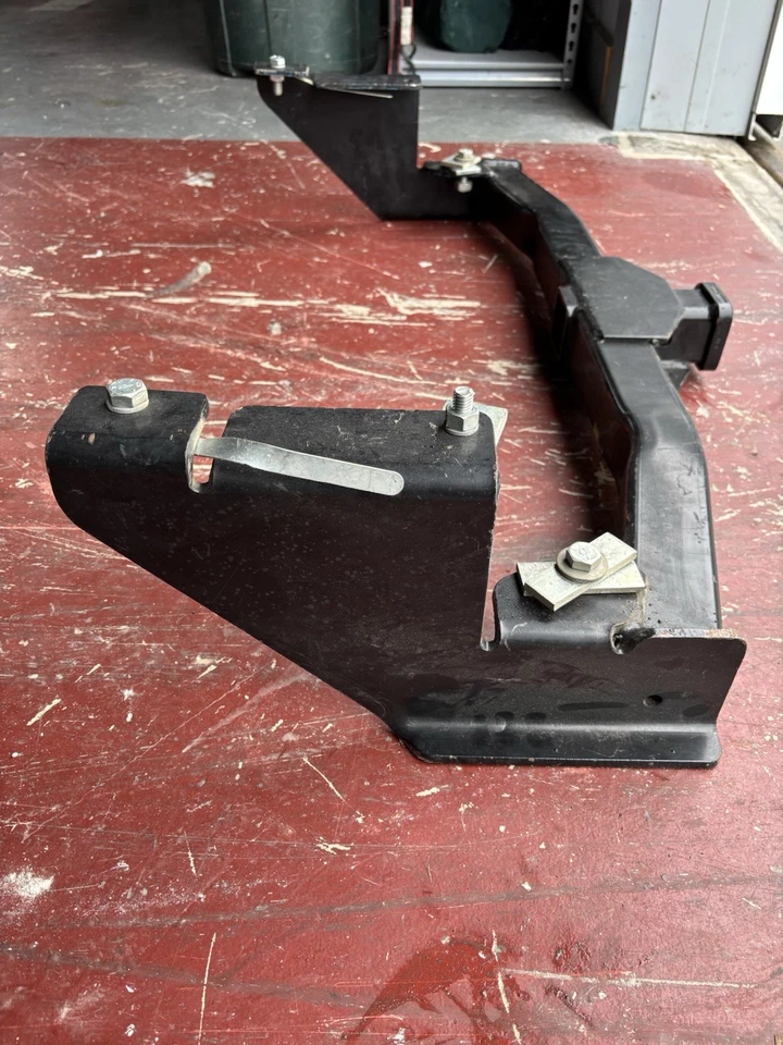 Remolque enganche Draw-Tite de una camioneta Ford Escort 1994 Foto 2 de 4