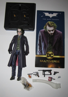 Mattel DC Multiverse Signature Collection Dark Knight Joker complete + extras