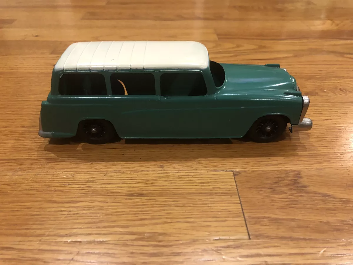 Diecast station wagons sales