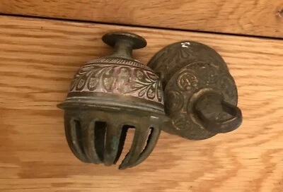 2x SMALL ENGRAVED BRASS HAND BELL ONE CLAW & ONE ACHVS LEO K4 - Image 1 of 4