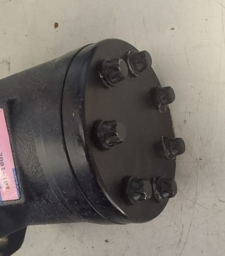 Genuine OEM Eaton Char-Lynn Gerotor Spool Motor 101-1082-009 Low Speed Hi Torque - Picture 3 of 3