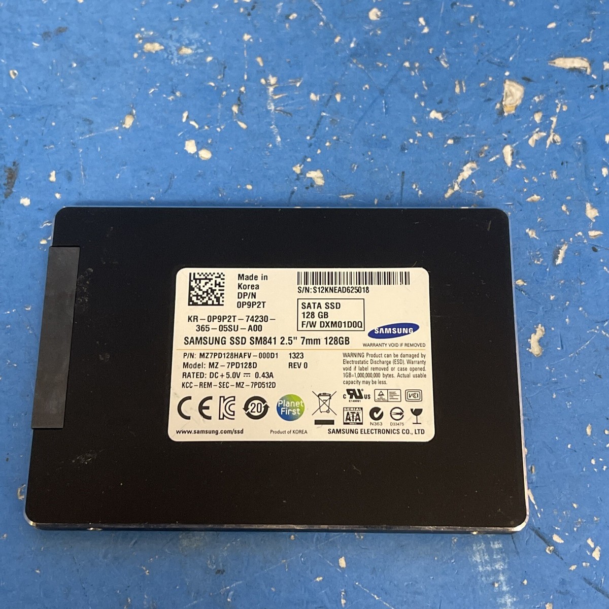 Samsung MZ-7PD128D 840 Pro Series 128GB SATA III SSD 0P9P2T