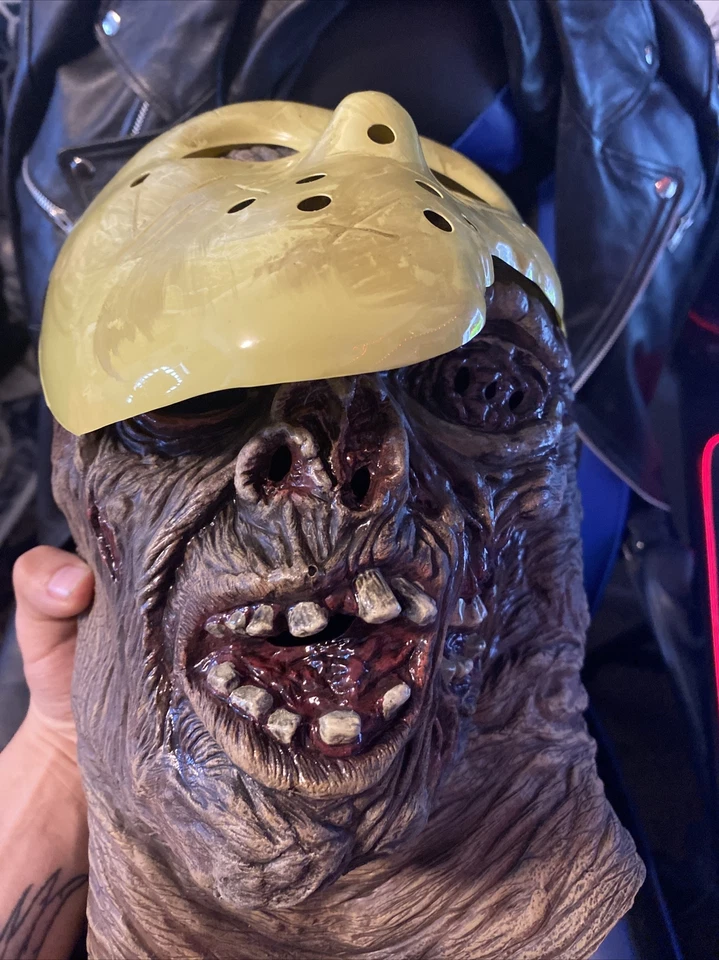 Rubie's DLX Jason Mask Friday The 13th - Image 3 of 3