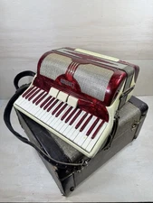 Vintage Camerano L 456/96 Piano Accordion Made In Italy Red & White With Case