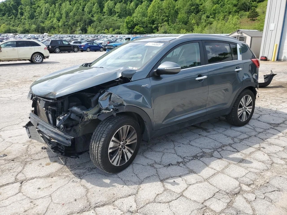 Б/у левый задний фонарь в сборе подходит: 2015 Kia Sportage ворота установлены лампы накаливания - Изображение 2 из 4