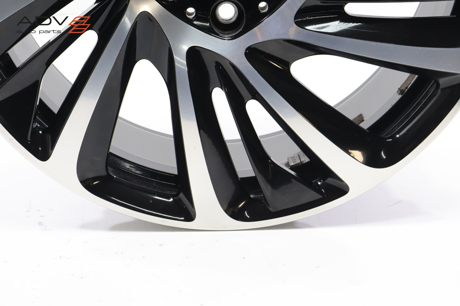 2014 - 2020 BMW i8 I12 FRONT RIGHT WHEEL RIM 7.5Jx20 H2 IS 40 & CAP & TPMS OEM